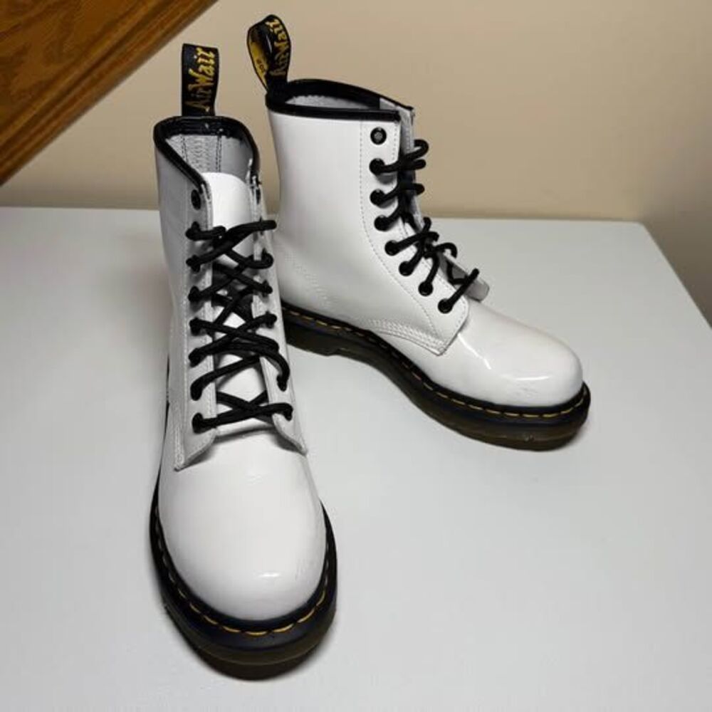 Dr. Martens 1460 Pascal Mono White Virginia Leather Boots - Size 7